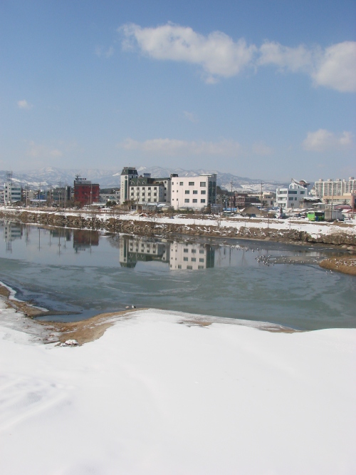 Jumunjin, Gangwon-do, February 2010.
